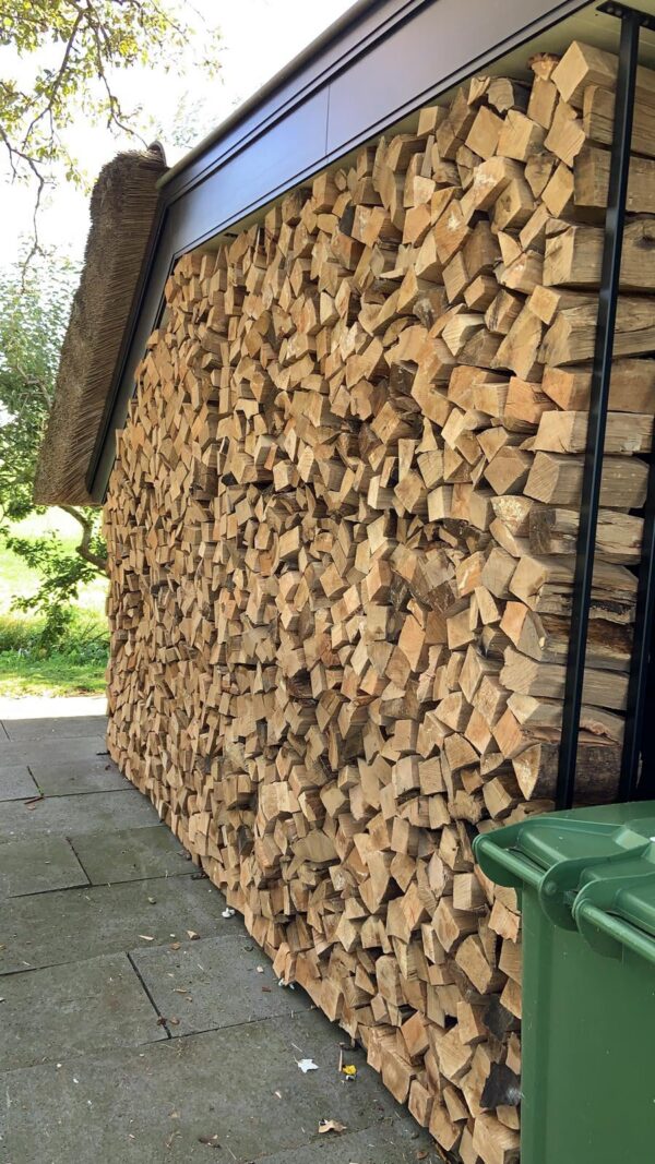 Essen haardhout - 2 kuub ovengedroogd & gestapeld